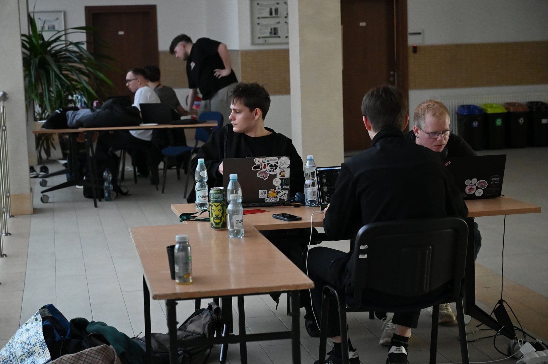 Photo 1